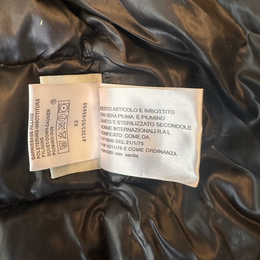 Black down filled puffer coat with removable hood - Picture 8 of 12
